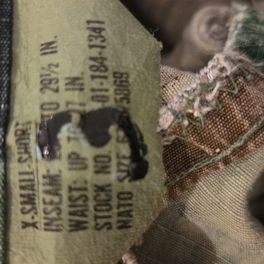 Vintage Women's Military Camouflage Cargo Pant - Size XS - Picture 9 of 9